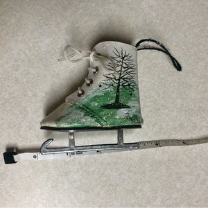 Christmas Handmade Vintage Ice Skate Ornament Boot Lace up Winter Scene